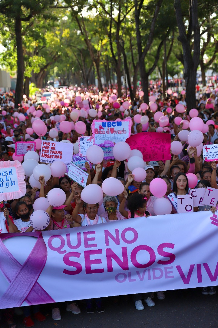 ErnestoLunaPsuv's tweet photo. Buscamos incentivar el cuidado de todos y todas.

Recuerden que la detección precoz a fin de mejorar el pronóstico y la supervivencia de los casos de cáncer de mama sigue siendo la piedra angular de la lucha contra este cáncer. https://t.co/ZC2iz0sMXf