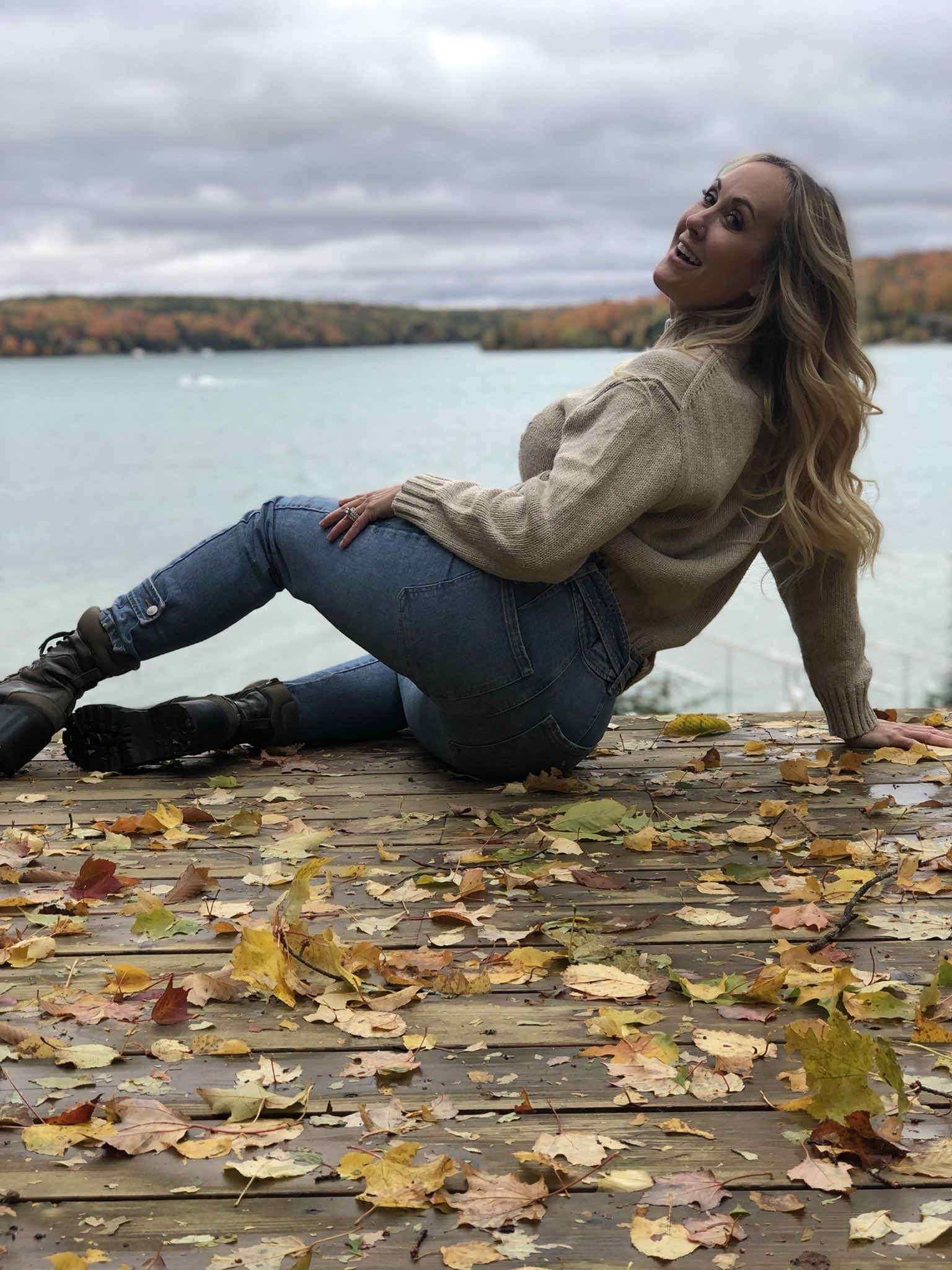 TW Pornstars 1 pic. Brandi Love ®. Twitter. At the furthest western