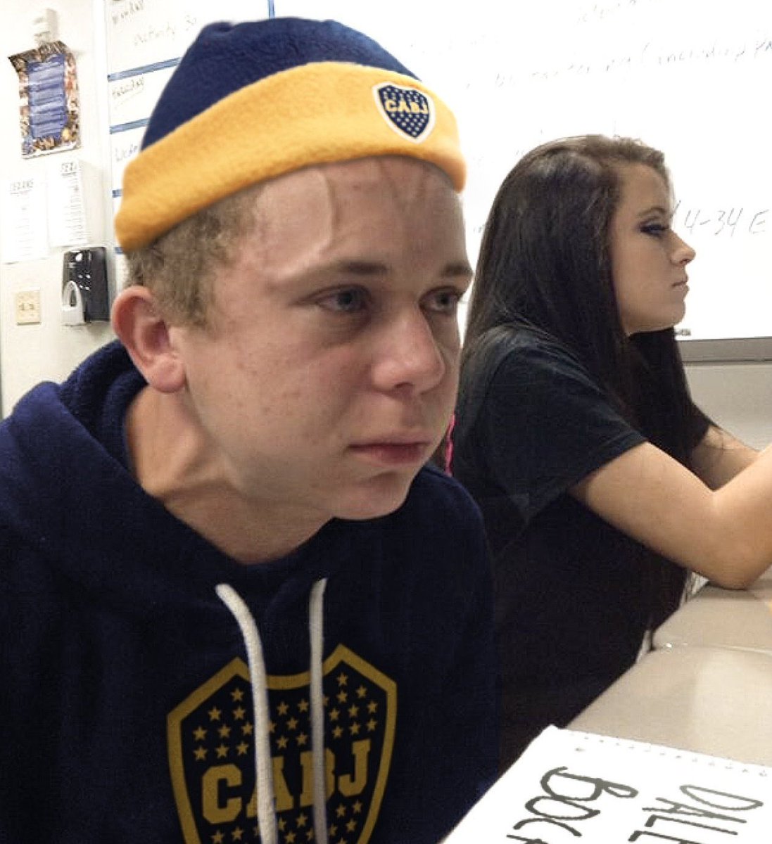 "Como puede depender tu salud mental y emocional de 11 tipos atrás de una pelota?"

Yo:
