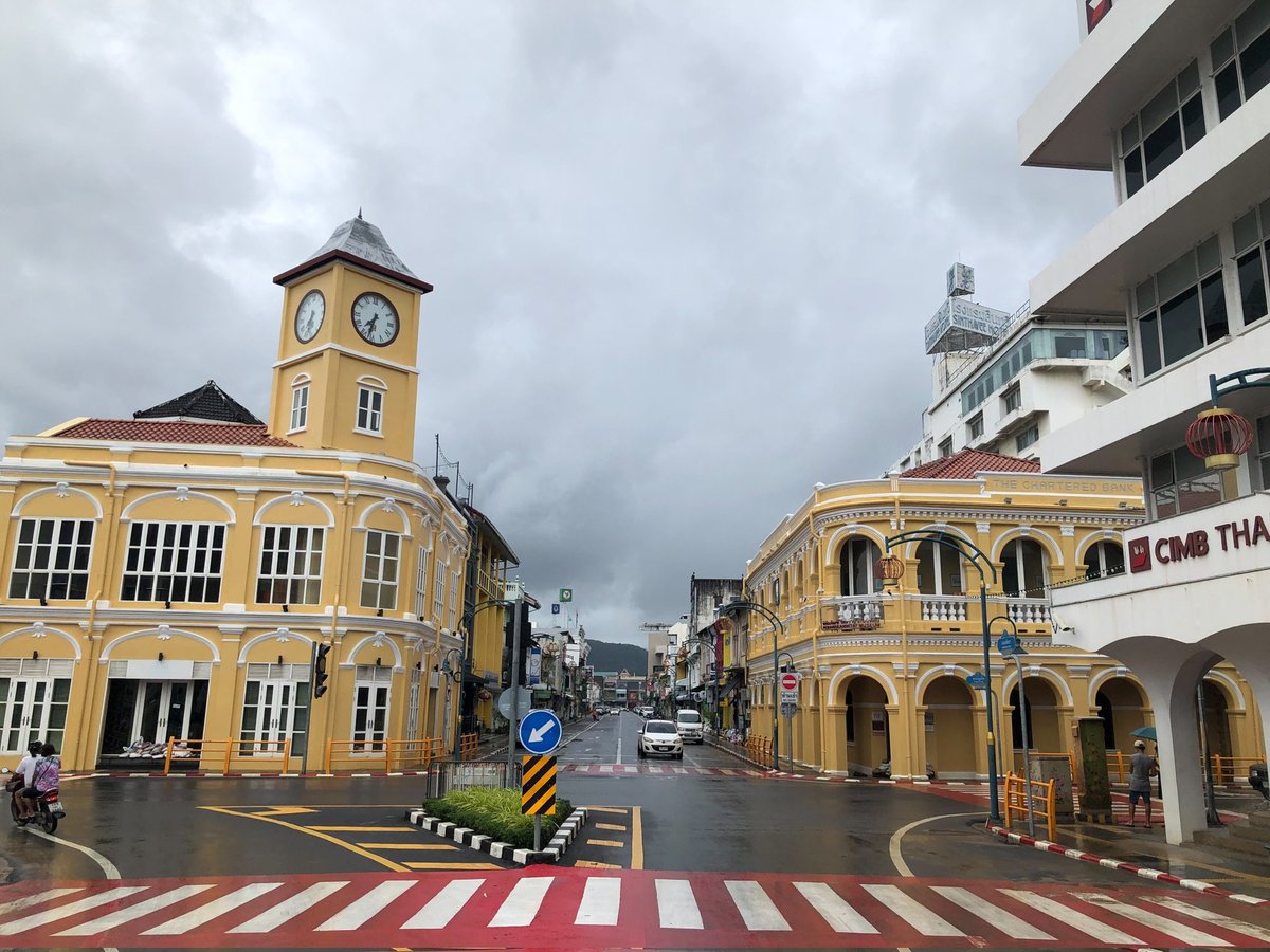 pleunpit_Ch9's tweet image. ภูเก็ตเช้านี้
น้ำที่ท่วมย่านเมืองเก่าลดระดับกลับเข้าสู่สภาวะปกติแล้วแต่ฝนยังตกเป็นระยะ​ @TNAMCOT