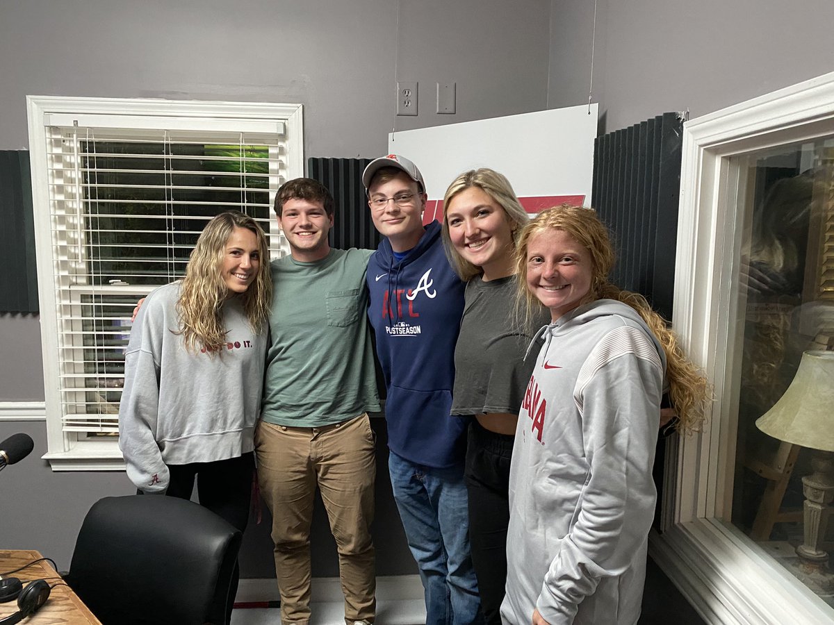 If you missed any part of our interview with <a href="/rileym23/">la güerita</a> and <a href="/Ashlynn_Serepca/">Ashlynn Serepca</a>, you can find it here: soundcloud.com/wdgm-tuscaloos…

Huge thank you to Riley and Ashlynn for coming to hang out with us this evening!