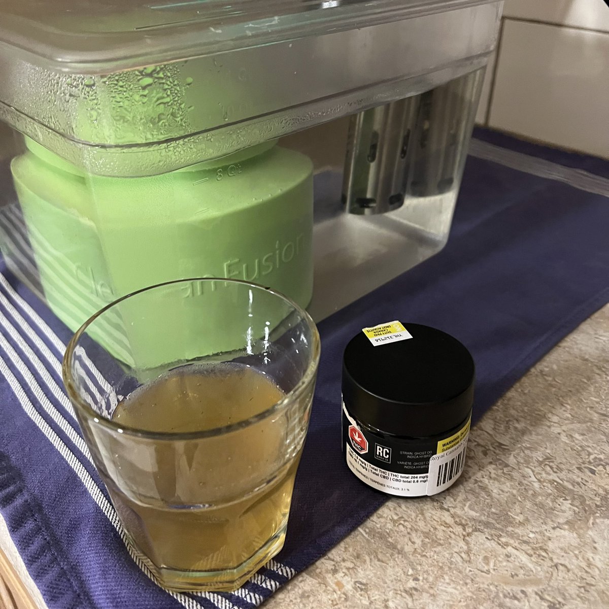 Indica-infused bone broth.

☘️

s/o <a href="/CleanFusionDIY/">Clean Fusion DIY Infusion Kits 🌿💕</a> ❣️ <a href="/RoyalCannabisTO/">Royal Cannabis Supply Company</a>