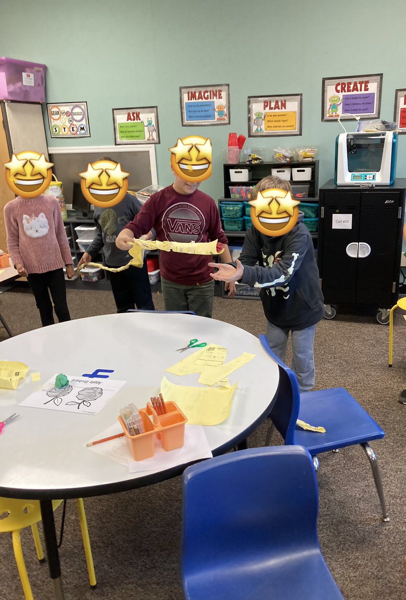 BardonBann's tweet photo. STEAM is so much fun! 4th grade Ss built an apple gripper using their engineering design process @BriarcliffES https://t.co/NXGpKts5VC
