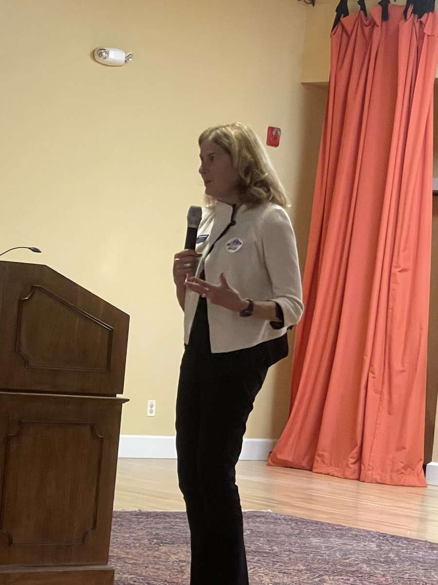 Loved seeing so many friends and supporters tonight at <a href="/demwomenboco/">@demwomenboco</a> Yes on 5A!