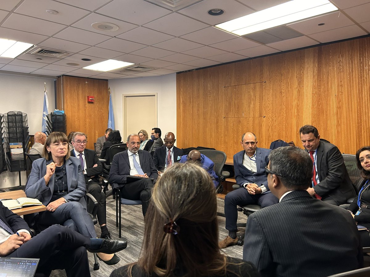 KushalRamyad's tweet photo. #leavenoonebehind was the theme today in the Global RC retreat with a focus in diversity and inclusion issues - #plwd #LGBTQ #indigenous . Thank you #residentcoordinators for your leadership on these issues https://t.co/jeOi7MEYLs