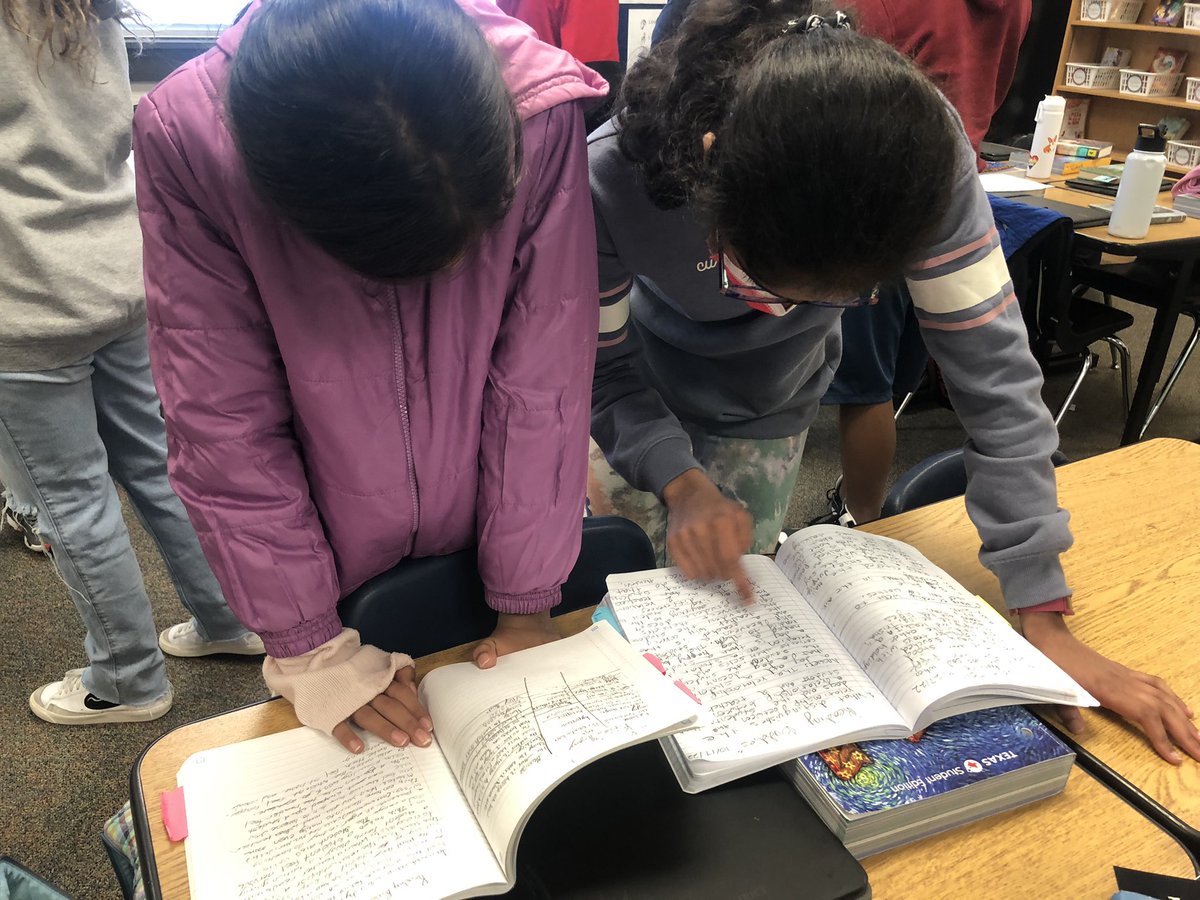 MsSMeredith's tweet photo. Sharing our writing! #FISDMadetoshine #HMSProud https://t.co/ZmWeMozHUL