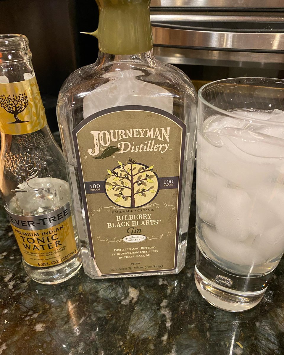 DrinkableGrape's tweet photo. It’s #internationginandtonicday!! If you didn’t know, gin and tonic is my go to cocktail. And love me some journeymandistillery gin!

.
.
#whiskey #whisky #bourbon #gin 
#wsetglobal #wine #wines #winelover #winerylovers #vin #vino #winery #winestagram #winetasting #winetravel #w https://t.co/rE96oHd66F