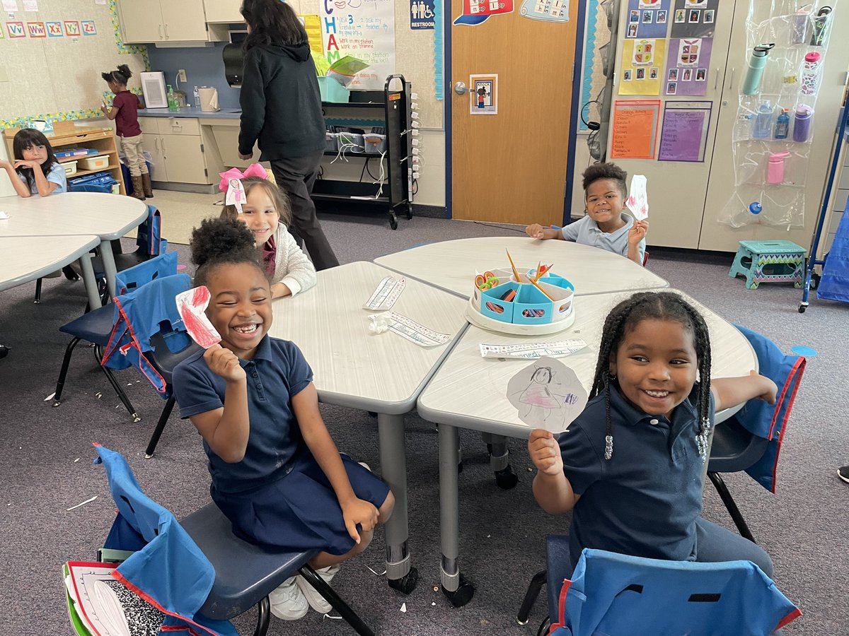 MrsKBNelson's tweet photo. We had so much fun creating our characters for our  imaginative narrative unit! ✏️@MarisolAnguita @shaunna_buck @narcym14 https://t.co/A0F9I9Wioc