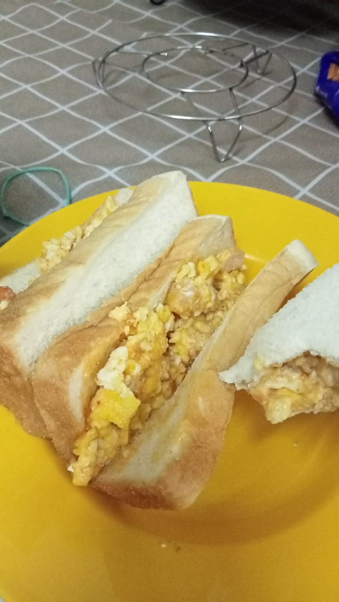 arilbian's tweet photo. Breakfast for today 🤗 @iefaaaaaa https://t.co/uWBqx7e9AK