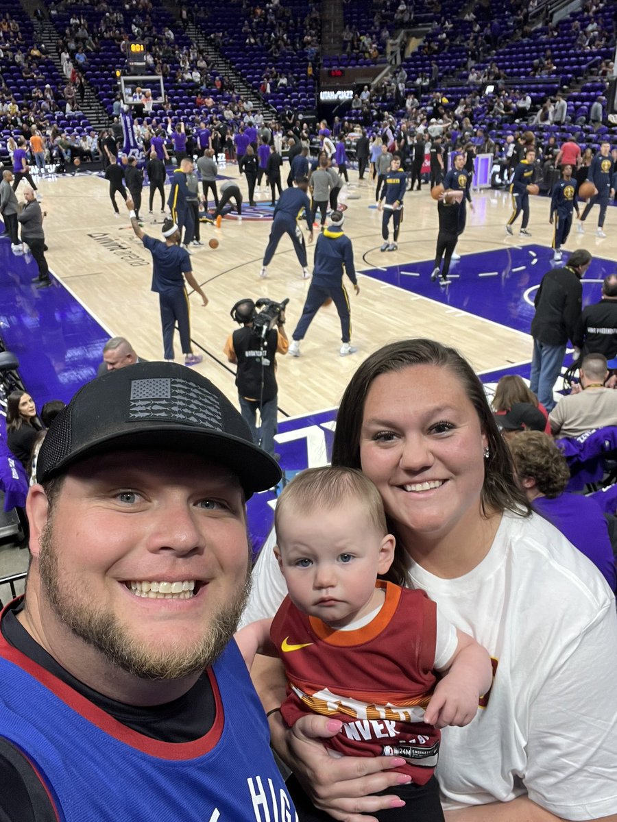 USM_center73's tweet photo. In enemy territory with baby girl!! Go Nuggets!!! @nuggets #MileHighCrew https://t.co/EOTXY4Zaxg