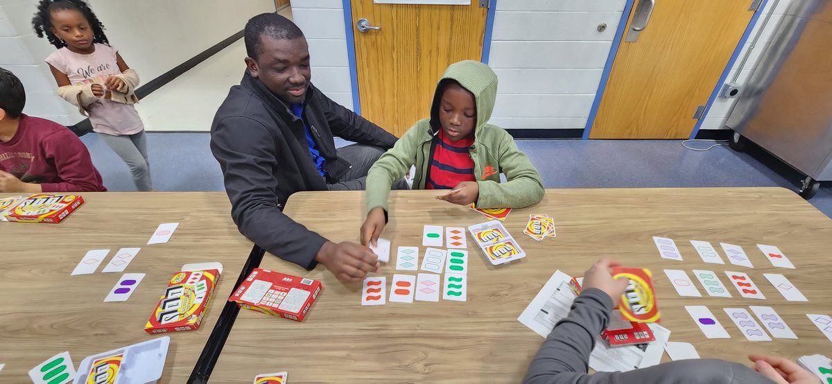 RileyGiftedEd's tweet photo. Can't believe how much the kids loved 'teaching' their families all that we do in gifted class. ❤️ so proud! Parents learned a lot and loved the slide show of their kids in action. Some even asked to take stuff home! #familyengagement #learningforall @SwansCreekES @PWCSGiftedEd https://t.co/yYH5wUdUyS