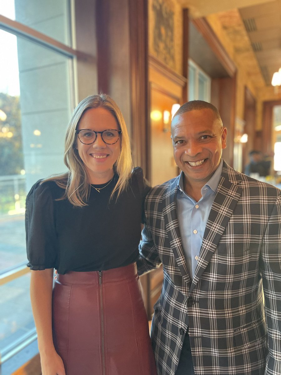 KimpsonForSC's tweet photo. 🔥 🔥 🔥 🔥, @AnnieAndrewsMD did an amazing job this evening in the #SCD1 debate. So proud of you! https://t.co/nQghJe3r1j