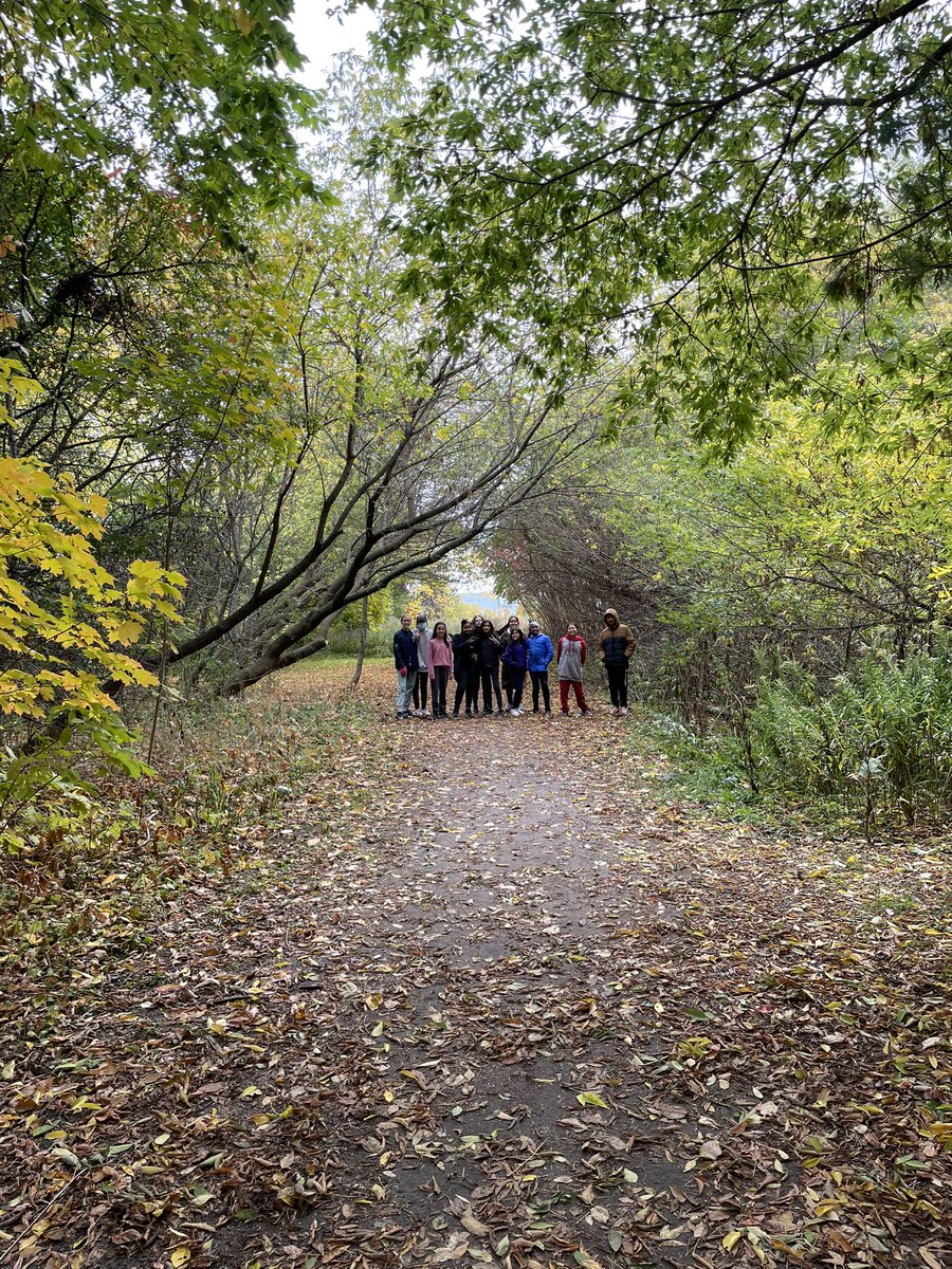 Enjoying #TakeMeOutside day with <a href="/AllanAMartinPS/">Allan A. Martin</a> Phys Ed students. Beautiful weather despite the cloud cover.