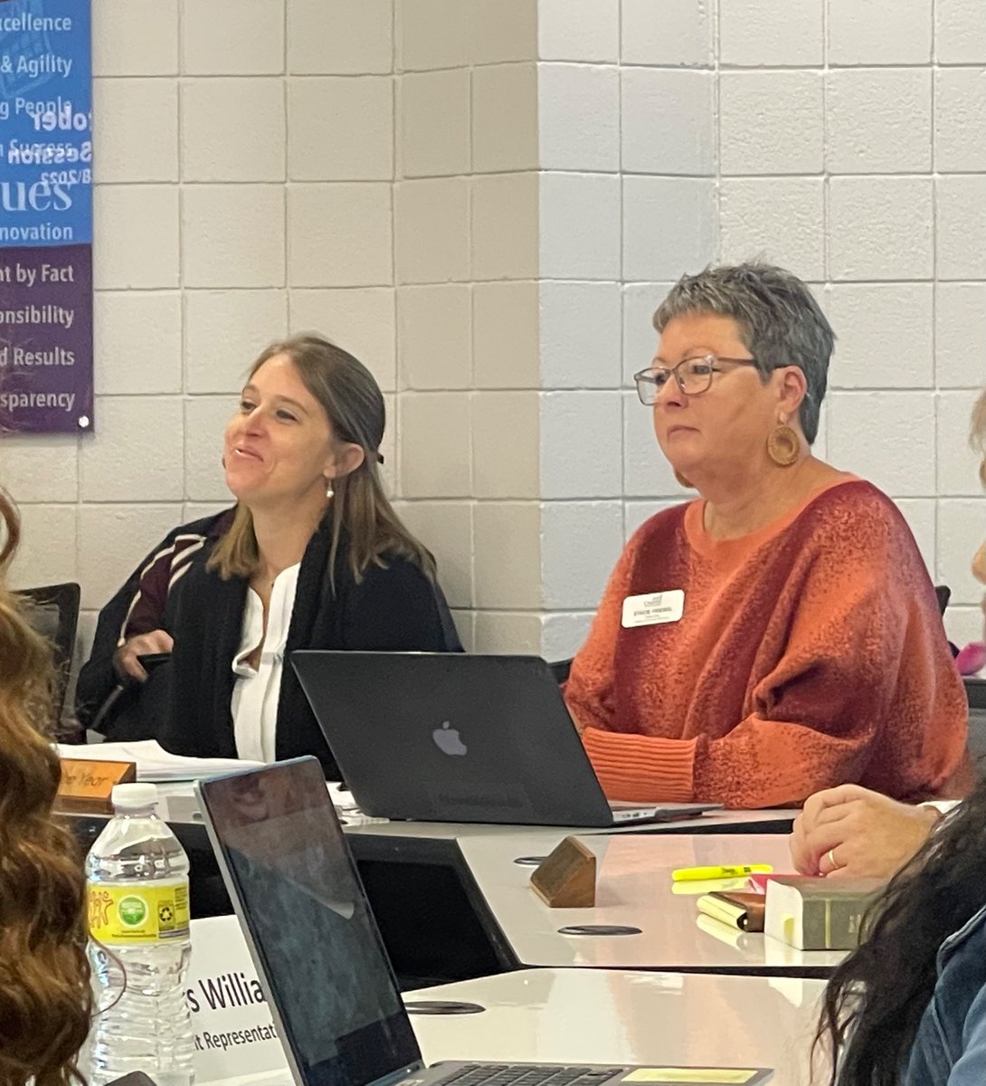 DiggsTosha's tweet photo. Professionalism & Service personified! As @StacieFriebel
passes the torch to the next @CravenCoSchools Principal of the Year @AFaulk83, it is only fitting that to celebrate a great season!
#MuchRespect
#ClassicExample https://t.co/nCFOGcKA1J