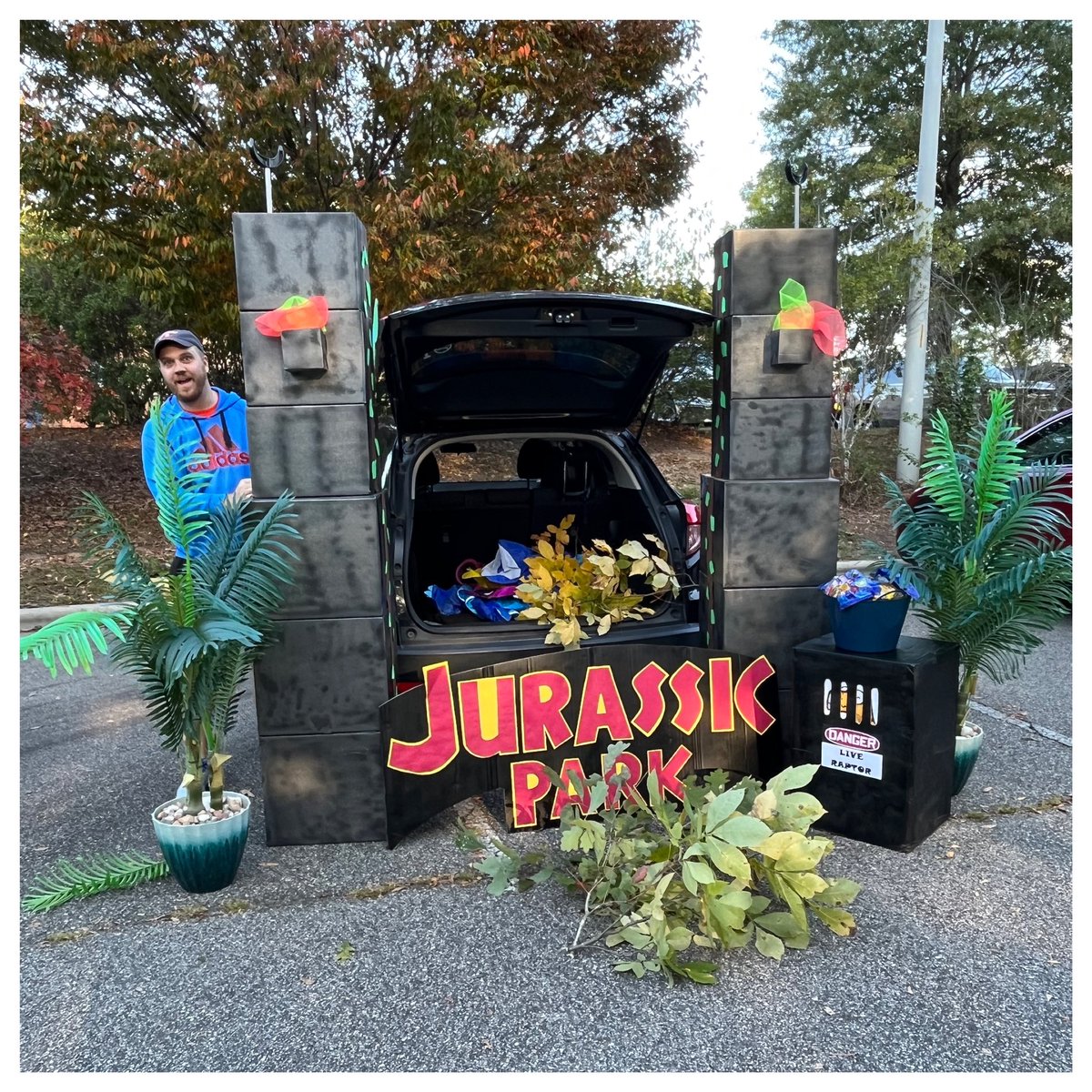 smiles278's tweet photo. The smiles, the laughs, the connections…. That’s what this was all about! Thankful for all those who made this event Spook-tacular! Wish I could’ve gotten more pictures of all the cool trunks! #trunkortreat https://t.co/bYTjtkDA8k