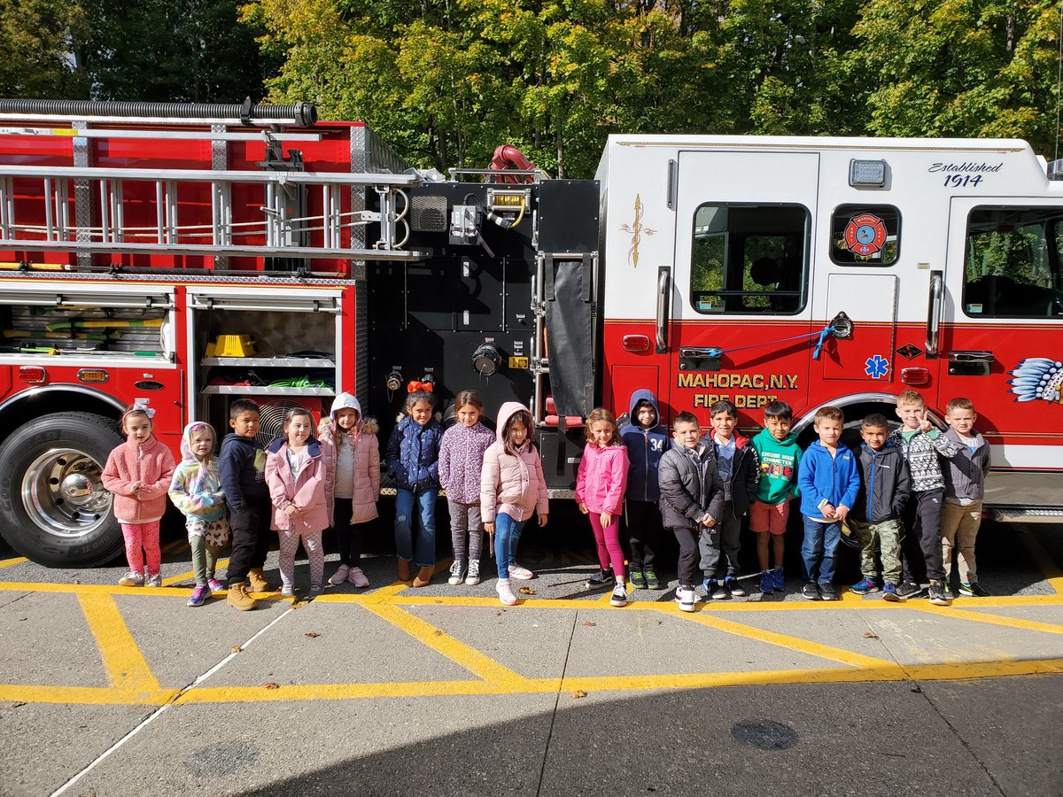FerranteLV1's tweet photo. Thank you Mahopac Volunteer Fire Department for teaching us about fire safety! https://t.co/HuwY2vrQeD