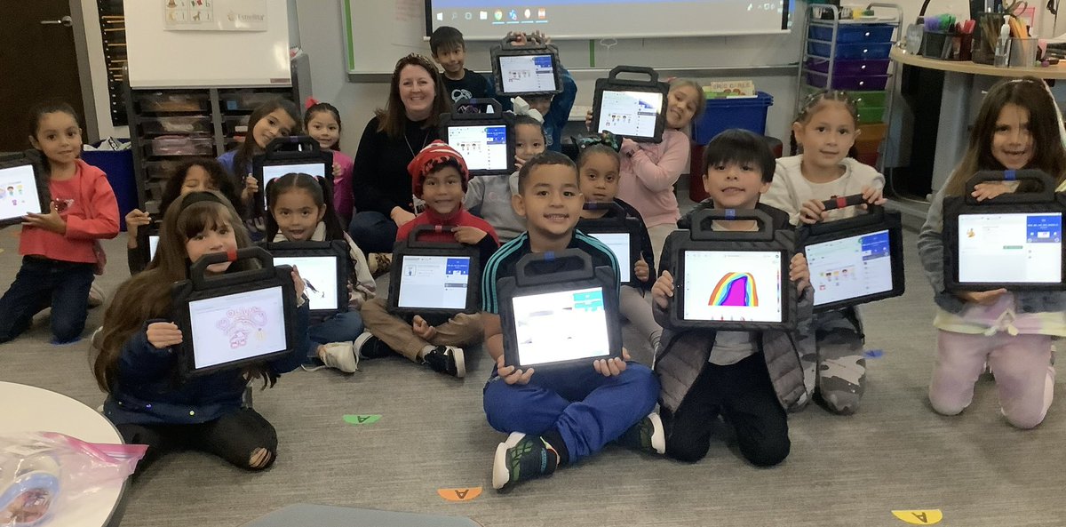 richarsh's tweet photo. Had the best time introducing @Seesaw tools to @SandraH17967497 kinder friends! We had to get a group pic to show off our digital artwork! #fisdmadetoshine #friscofutureready #fisdk https://t.co/poWrt9dtAt