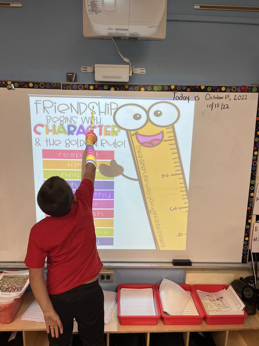 Mrs_Pansky's tweet photo. @SESPirates are focusing on RESPECT and Bullying prevention in the month of October! Had so much fun learning about The Golden Rule in second grade with @MrsJeffersonsK class. @SuffernCSD #onesuffern https://t.co/yq3hY5R9GJ