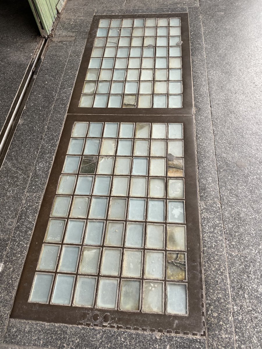 artfoundryman's tweet photo. Unbelievably , spotted this lovely pair of cast iron pavement lights at Constitucion Station , Buenos Arias , although they are worn they must be Haywood Bros originals !
#CastingThursday #ironworkthursday https://t.co/XUtp7umZYe