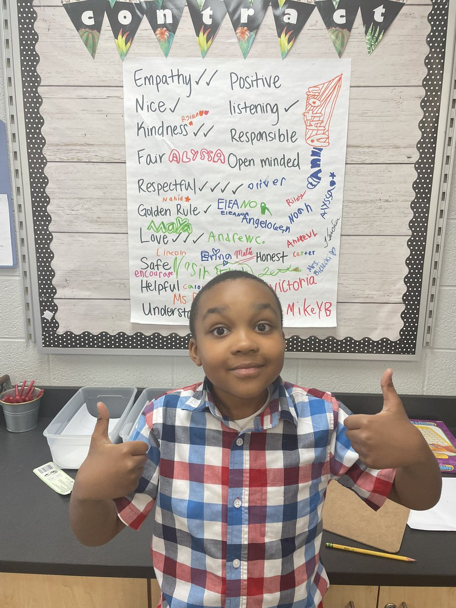 I always love visiting Sheiko <a href="/SheikoLarkin/">Ashleigh Larkin</a>.  This awesome guy made it a point to explain his class social contract and ask me to sign it.  What a great leader! Thanks <a href="/AlexaPinneo/">Alexa Pinneo</a> for cultivating shared leadership in your room! #LakerWaveMakers