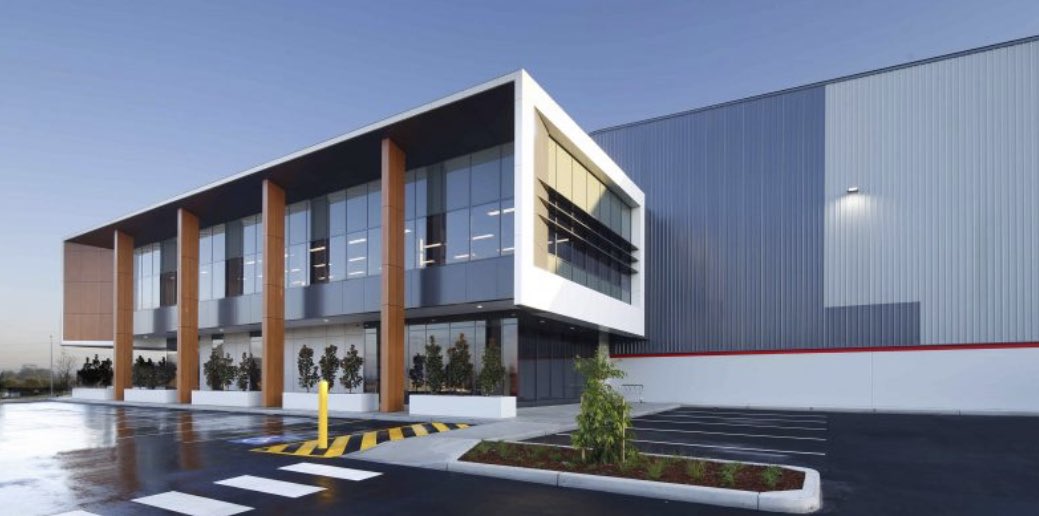 SebTantuccio's tweet photo. STRE Commercial Buyers Agent 

A commercial property buyers agent assists with evaluating and negotiating the purchase, as well as advocating for buyers. 

We’re with you every step of the way 
@STRE_Commercial 
info@stre.com.au https://t.co/adkfFVS41c