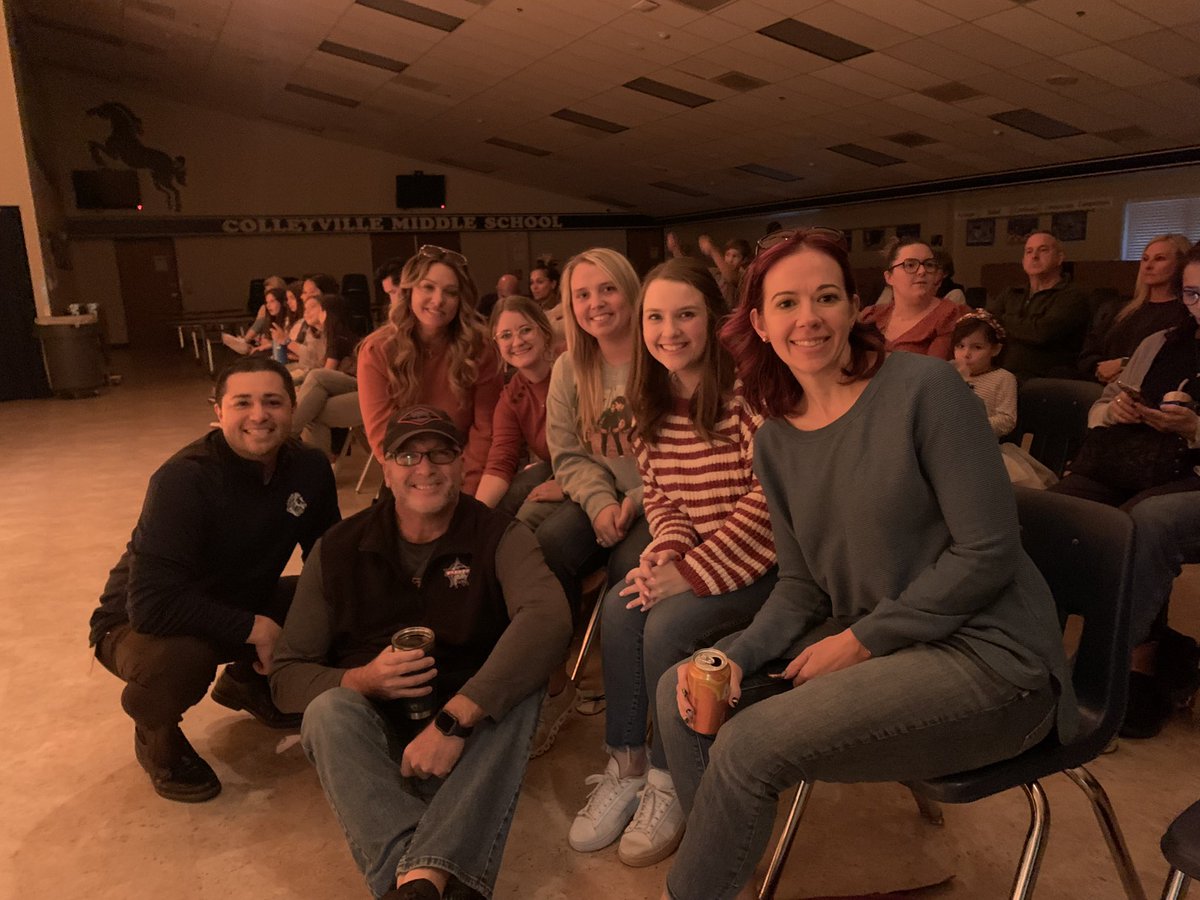 CmsColts's tweet photo. What an amazing performance of Oz by our talented Colts tonight lead by their fantastic theatre teacher @aaronarroyoCMS ! Also, shout out to all of our Colt staff that came to support our Colts including Dr. Sikes. @CMSColtsTheatre @GCISDFineArts.  🎭 #TeamCMS https://t.co/deZMbosfZe