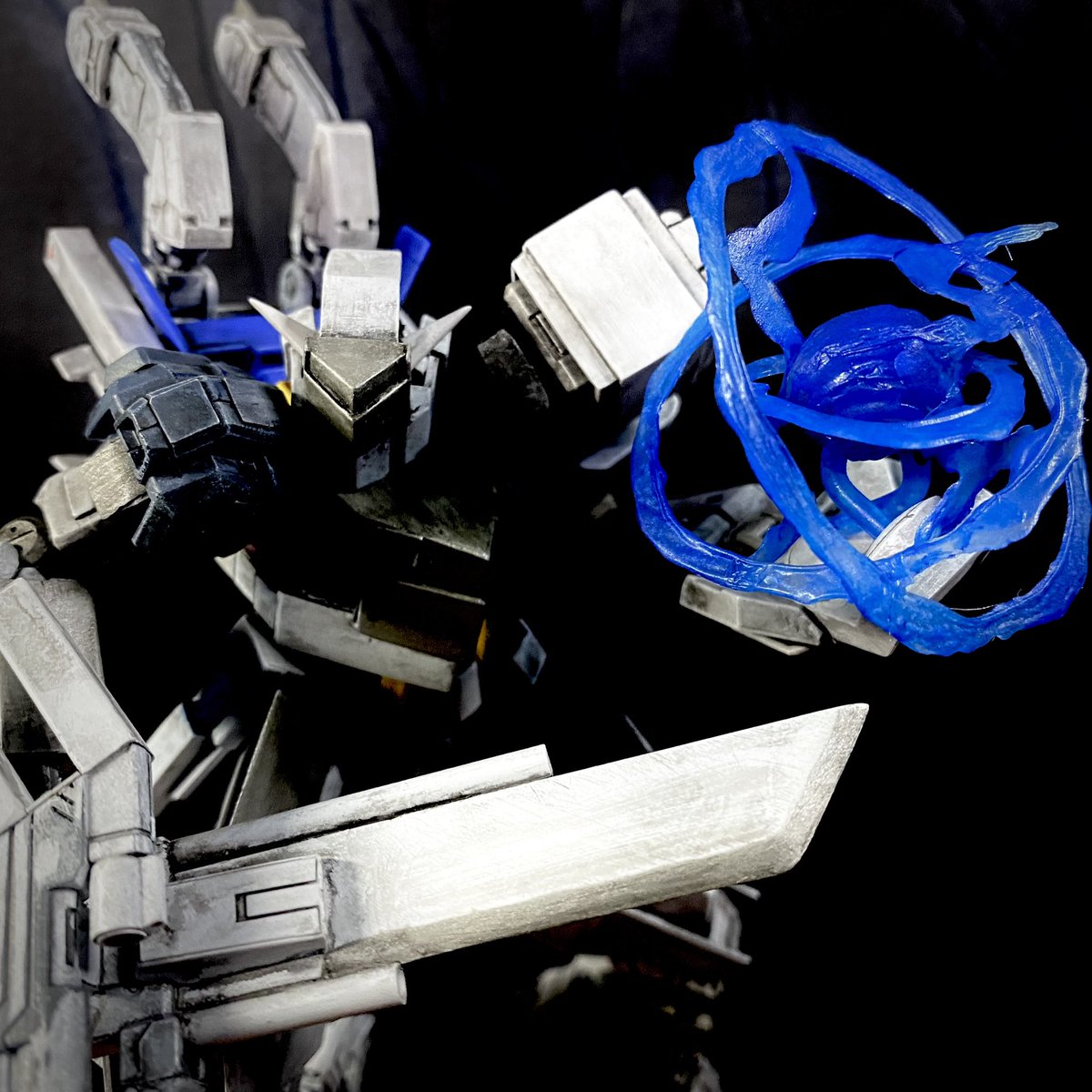 Kruschoon's tweet photo. Gundam AGE 1 High Voltage 

Photo set 2 

#AGEwearcontest https://t.co/F8bt13QmzO