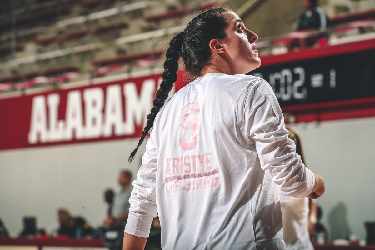 UA_Athletics's tweet photo. Playing for something bigger than ourselves 💗

#RollTide | @AlabamaVBall https://t.co/UmPH3viTT1