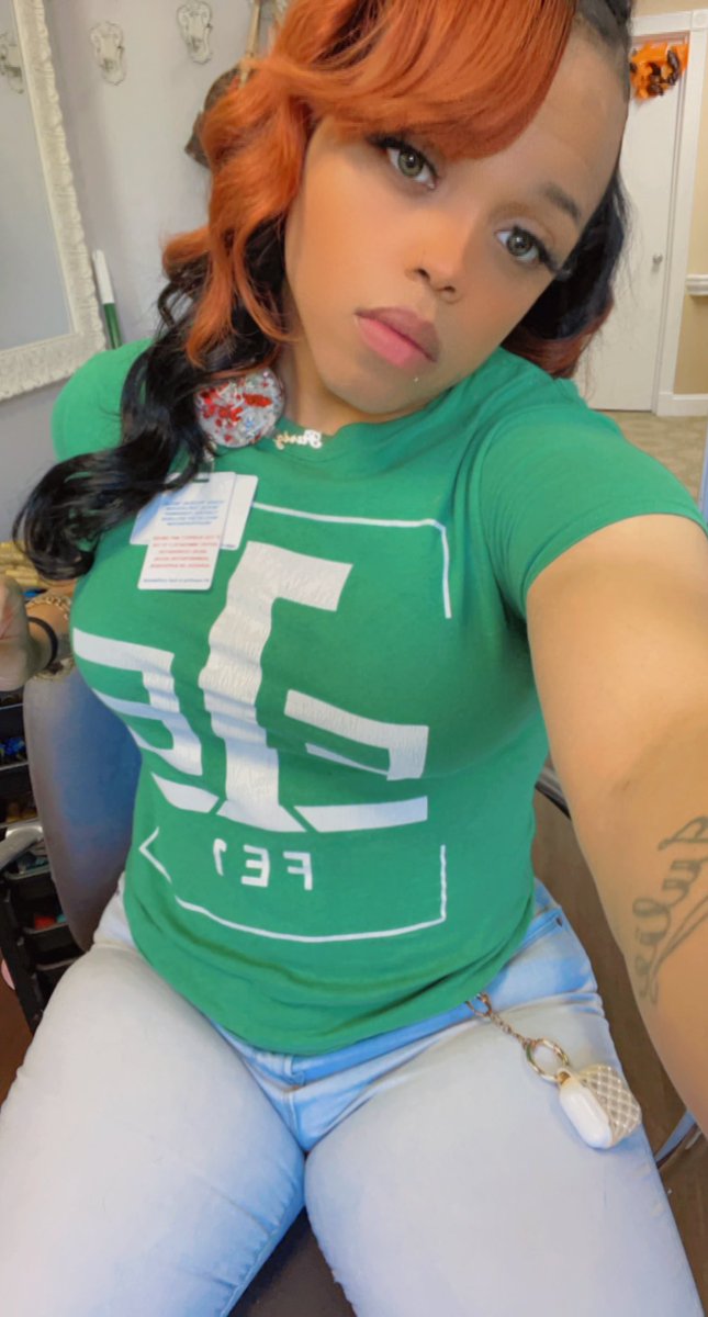 pariz_doll's tweet photo. I TOLD MY NIGGA TO ACT RIGHT BC TO FUCK WITH ME IT’S A WAIT LINE #slimthic #prettytransgirl #TransIsBeautiful https://t.co/eHMX7eyTBc