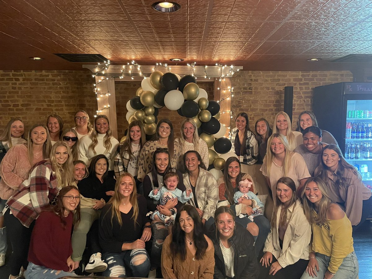 Thank you to The Pharm for hosting a delicious team dinner for us this evening. The food and company couldn’t have been any better 💚 #WhereChampionsPlay #DSUFamily