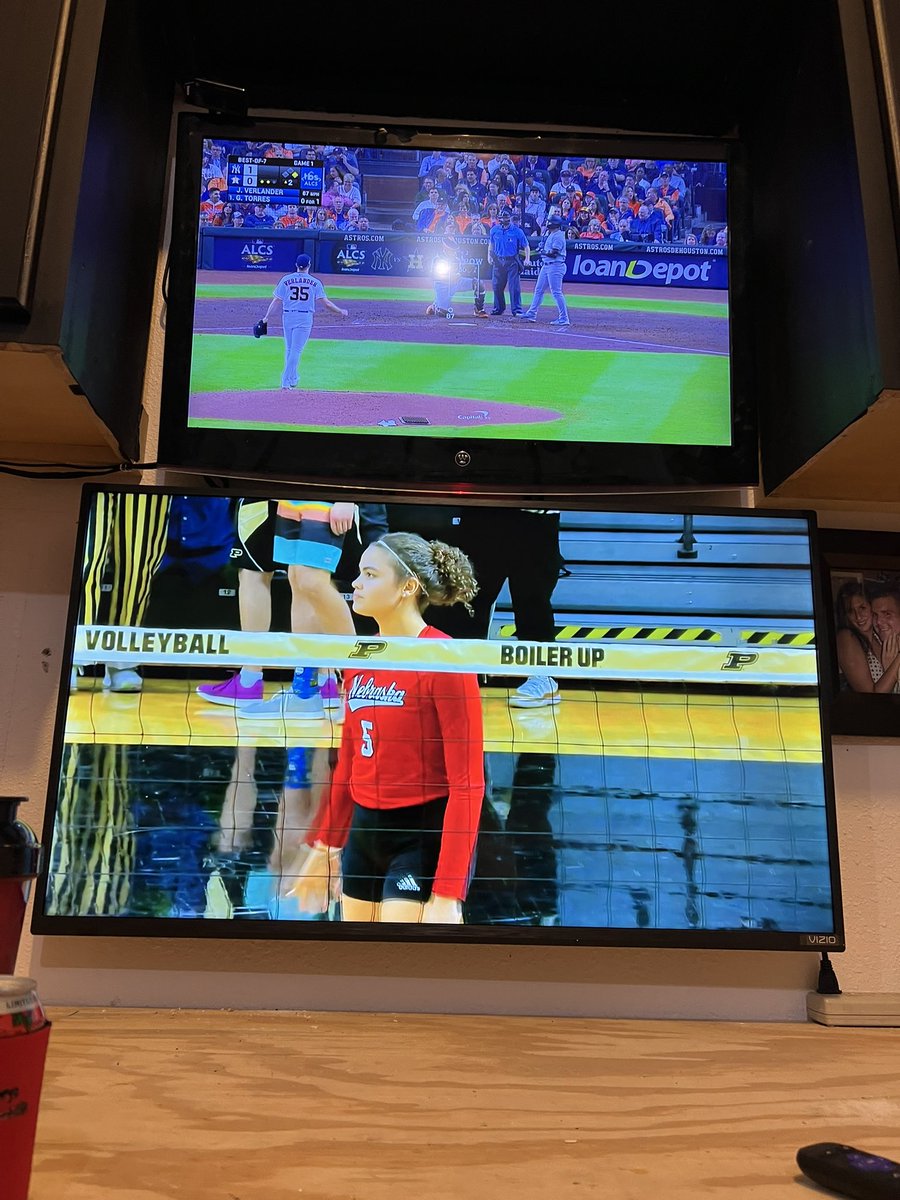 aroth42's tweet photo. Baseball and Nebraska volleyball from the garage! GBR! #big10blockparty https://t.co/H04TRWgpUg