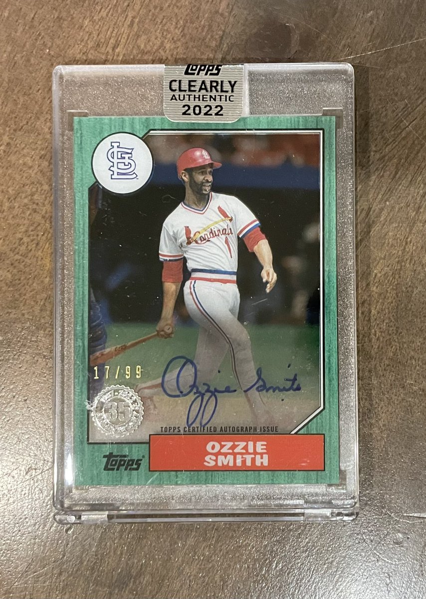Passed 1700 followers tonight! What a privilege - THANK YOU all!! To celebrate, gonna give away this Ozzie. The Wizard! Simply RT and follow! Winner announced this Saturday night 10.22.