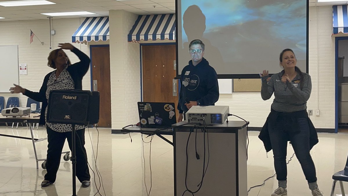 FAVE’s Community Day was a great success! I loved seeing some of my students, hosting karaoke, and watching families come together! But our admin bringing down the house with “Let it Go” was definitely a highlight! 👏👏👏 #TheFAVEWay