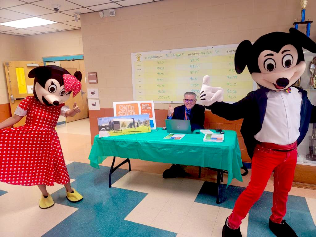 JonFlores_EP's tweet photo. BCE is truly the happiest place on earth! Thank you Mickey & Minnie for stopping by to make our kids day more cheerful! They stopped at our Bond 2022 table and signed our NPFH pledge. #DreamBelieveAchieve #FallConferences https://t.co/tiP5vMZNO2