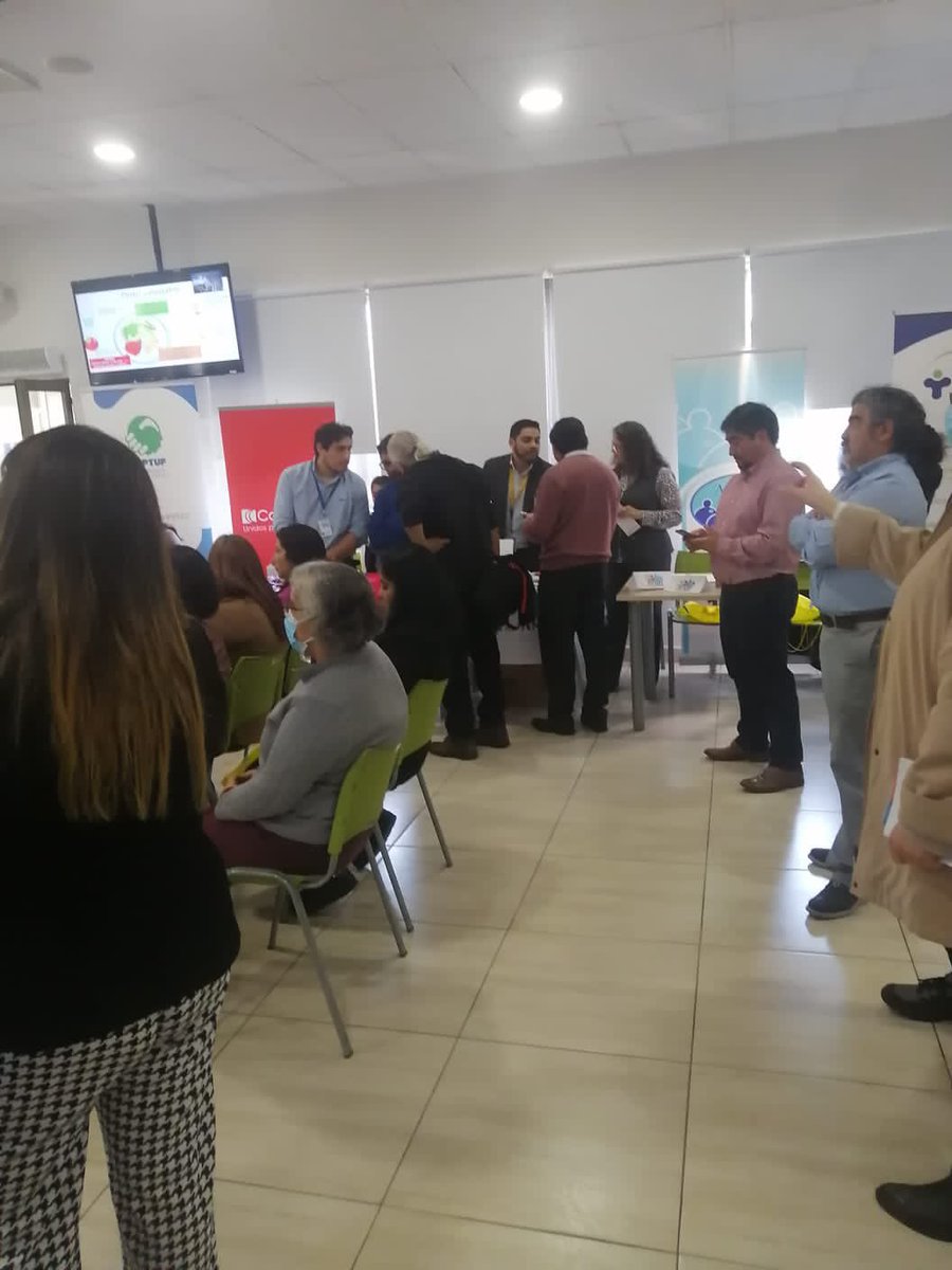 Dieteralejandro's tweet photo. Maravillosa jornada de la Feria de la Seguridad, Salud y auto cuidado en FONASA con el apoyo de ISL. https://t.co/Y4mtonKWUJ