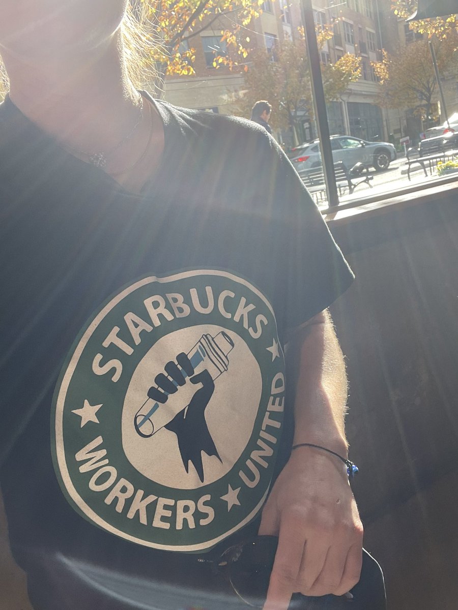 unionbarista25's tweet photo. Got kicked out of a Starbucks today because my shirt was so scary 👻 https://t.co/wgiGh4oUx3