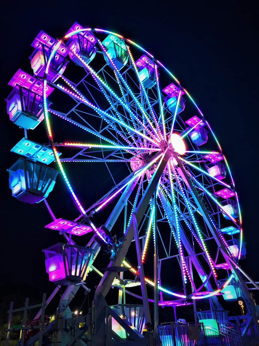 FunSpotAtlanta's tweet photo. Take in the beautiful view from our Ferris Wheel! Whether you ride during the day or late at night, it will be an unforgettable experience!
#funspot #themepark #heights #familyfun #atlantafun https://t.co/rqFy2uDyn9