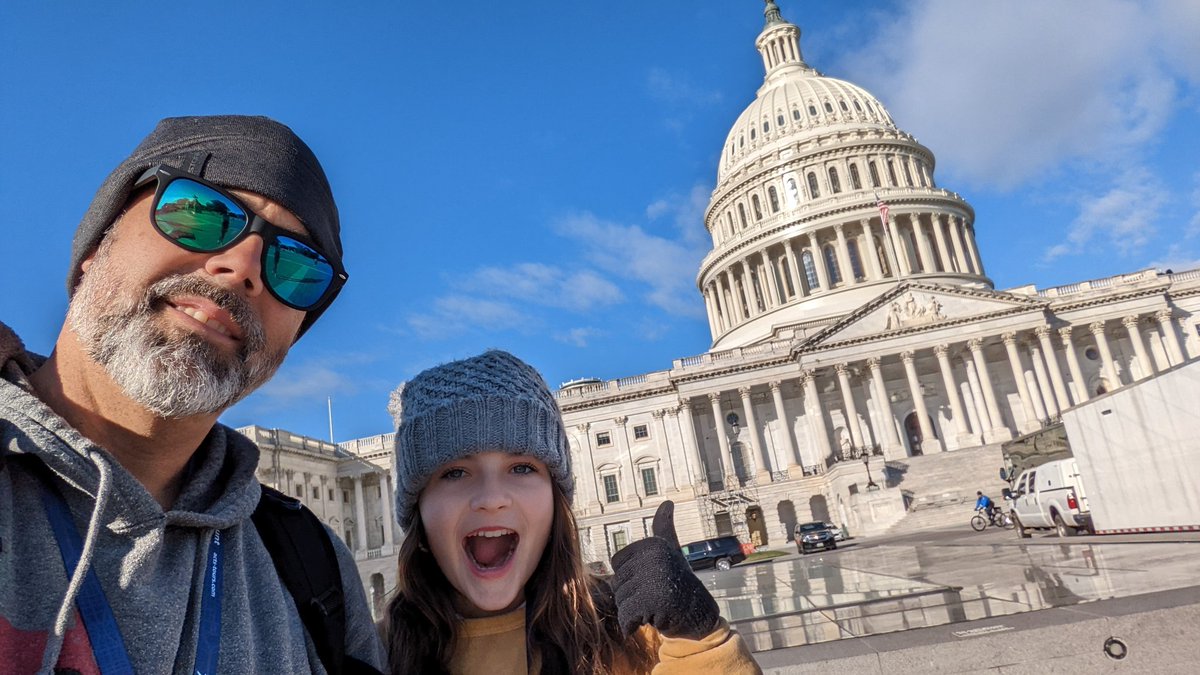 devine_lead's tweet photo. #WashingtonDC selfie tour day 2. https://t.co/JMPOj2PwmW