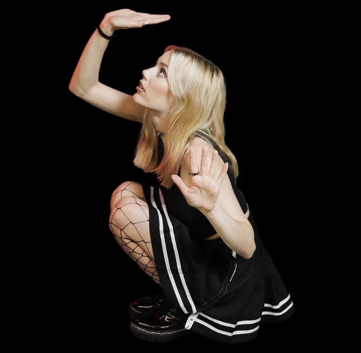 thinkergvd's tweet photo. NEW! for grace’s upcoming project as kelly q in the VR game “scream park” by blackbox tv 💭 https://t.co/awwndHfisU