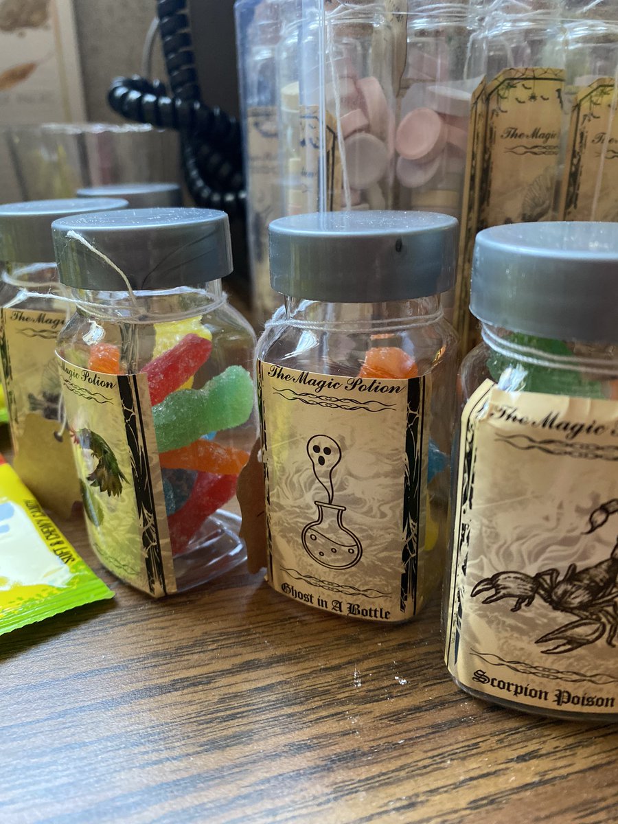 indo_spin_lbn's tweet image. All of my years of ComicCon observations from working the booth came in handy for our table decorating contest at work. Theme: Potion Bar 🧙‍♀️ 🪄 🧪