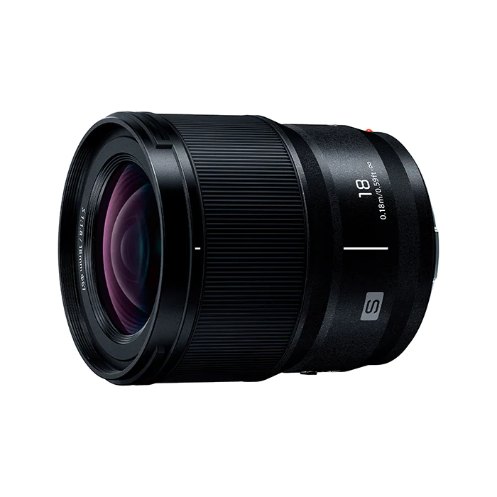 mapcamera's tweet photo. いつもご愛顧ありがとうございます。
【新製品情報📸】
本日発売!
「#Panasonic LUMIX S 18mm F1.8 S-S18」
ダイナミックな超広角表現を、
手軽&アクティブに楽しめる単焦点が登場‼
今なら在庫ございます!ネット限定 新品2年保証付き
✅https://t.co/rg8U04R8FJ https://t.co/B1i3KLU71w