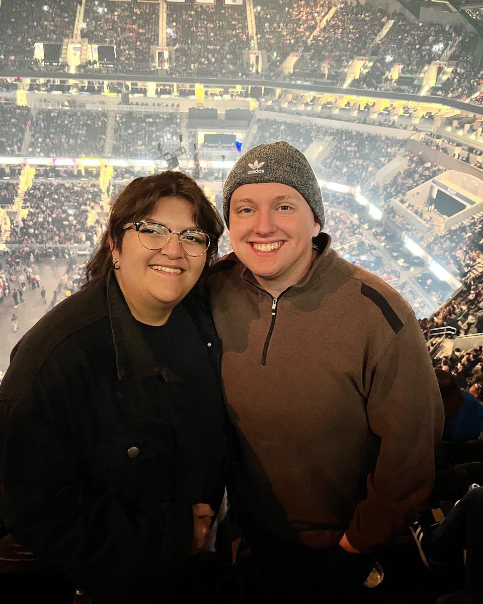 elithecatdude's tweet image. We loved @lizzo in Indianapolis!! Thanks for coming 😅 we’ve missed you since #indypride 2019 🏳️‍🌈 #SpecialTour #Indianapolis