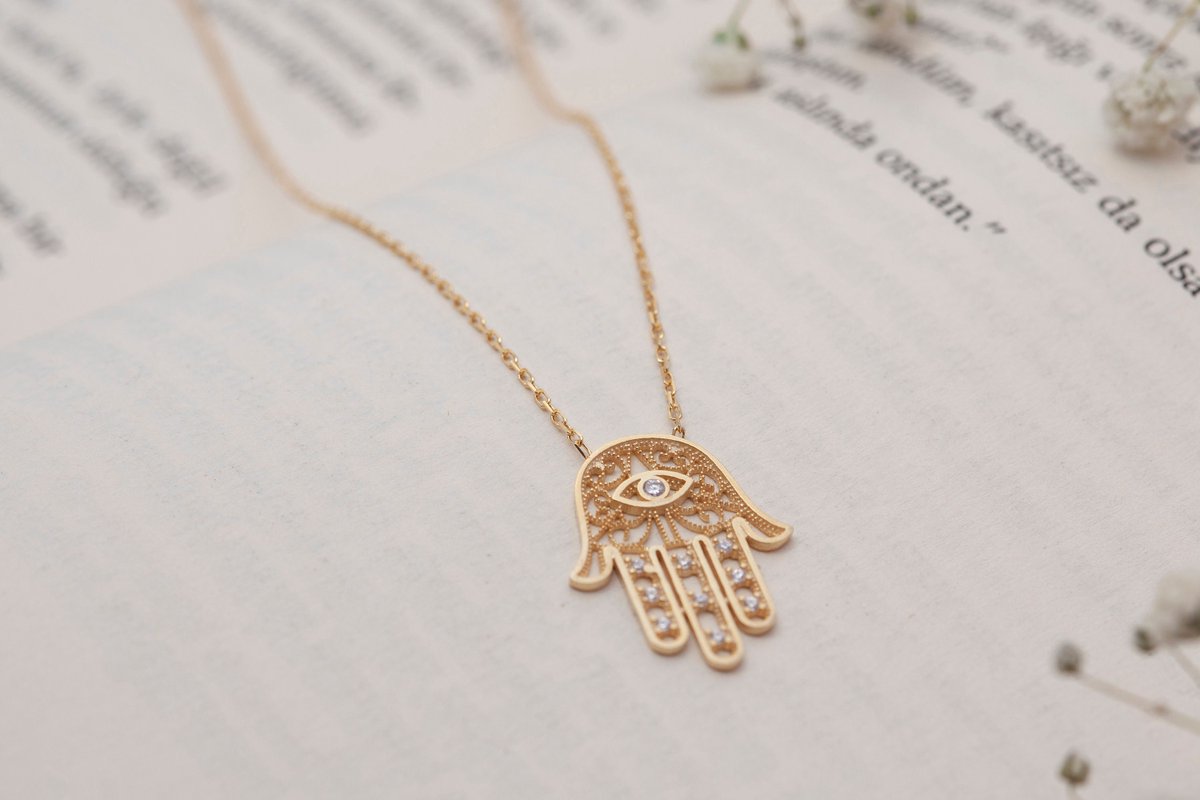 Excited to share the latest addition to my #etsy shop: Hamsa Evil Eye Gold Necklace, Hamsa Neckace Silver, Protection Necklace, Spiritual Gift, Hamsa Hand, Hamsa Eye, Hamsa Pendant, Gifts for Her etsy.me/3yTVOcC #cubiczirconia #minimalist #hamsa #christmasgifts