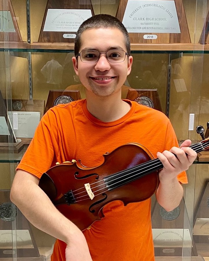 Congratulations to David Escamilla, who recently earned first chair violin in region mariachi! We are so proud and can’t wait to see your performance 🥳

#clarktexas #NISDLegends #orchestra #clarkcougars <a href="/NISDClark/">Tom C. Clark HS</a>