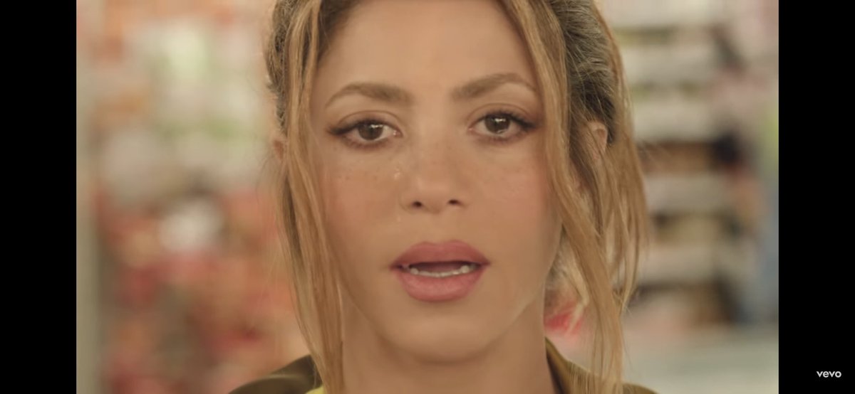 JuliaOlivares's tweet photo. Un gran ejemplo de cómo transformar el dolor ! Gracias @shakira  por enseñarnos que primero es el amor propio ! Piqué te odiamos. Atte. Casi todo el planeta 🌍 #Monotonia #Shakira https://t.co/Z4xvoHnm4y