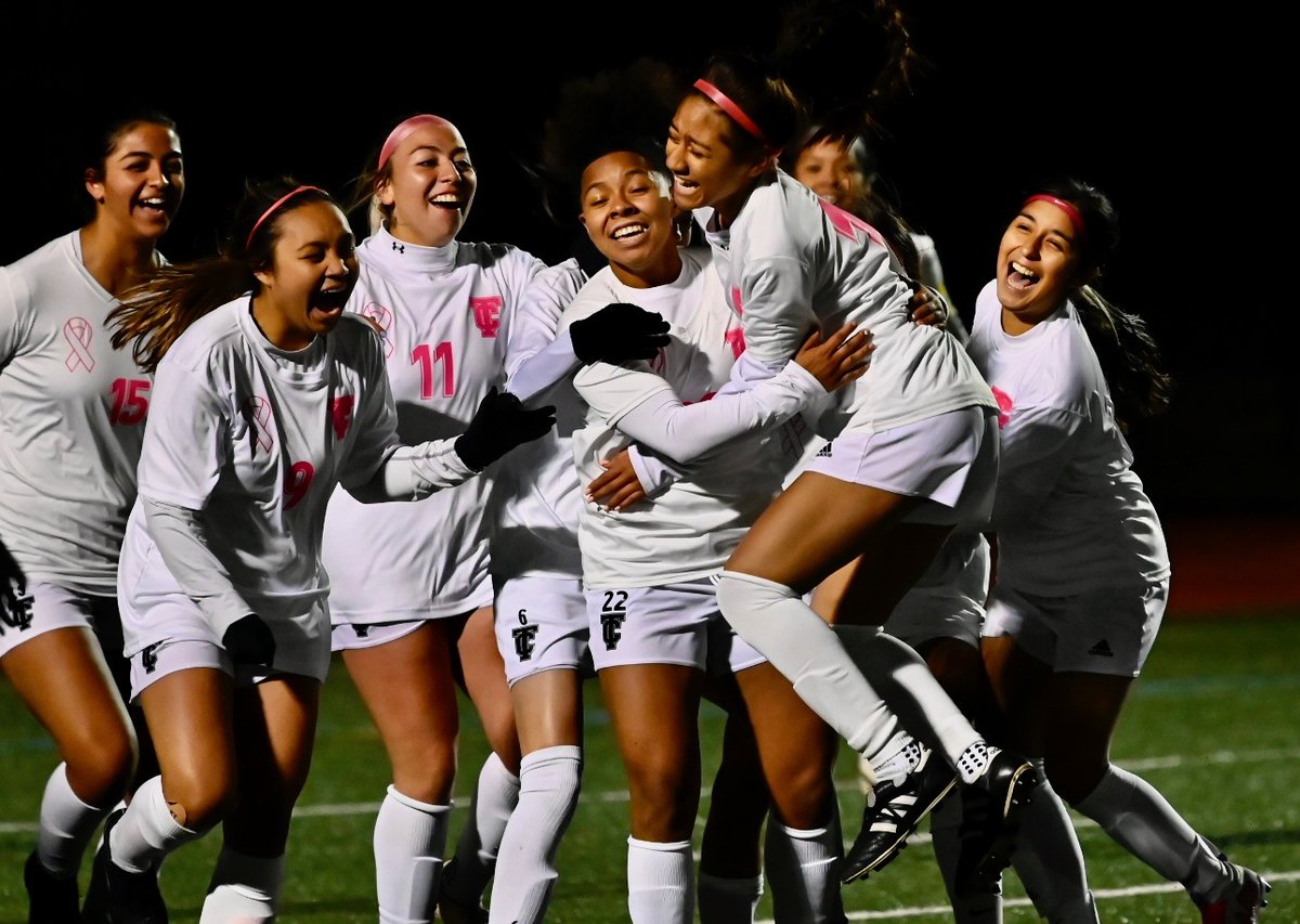The thrill of victory! Well done <a href="/WomenTrojans/">Trojans Women’s Soccer</a>! What a game!  #WeRTriton #TrojanPride