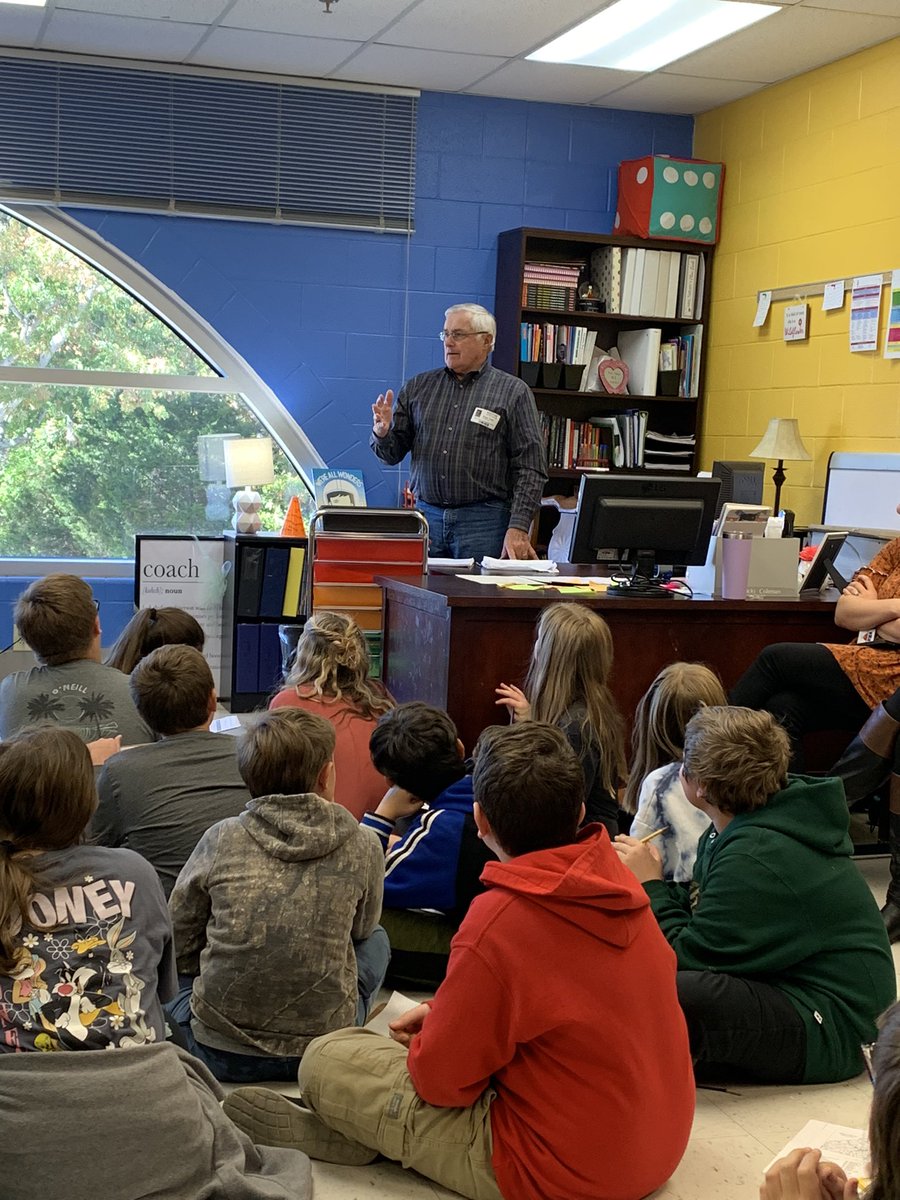 _ChelseyReid_'s tweet photo. Thank you to the Historical Society for leading our official PBL Launch by teaching our 6th graders about the history of Allen County. I wish I could describe how much our kids loved it and were invested in it. @ALLENCOUNTYINT https://t.co/0cERLCbYlZ
