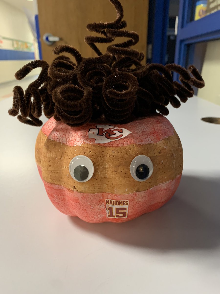 Hailey_Comfort's tweet photo. Hey @PatrickMahomes my students and I used you as our inspiration to decorate this foam pumpkin at school. My kiddos love you! 🏈🎃♥️🥰 https://t.co/rgvYQn9NJL