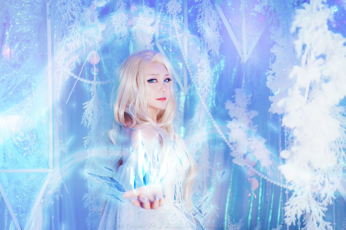 _Photo_Dust_'s tweet photo. [Cosplay]

『Preview』
겨울왕국 2 (Frozen II)
엘사 (ELSA)

렛잇고~~~오~~~

Model : @viyorr1 

Photo by: @man_of_sweet

#엘사 #겨울왕국 #겨울왕국2 #디즈니 #Elsa #Frozen #Frozen2 #Frozen2TH #Disney https://t.co/YZwPNSykjW