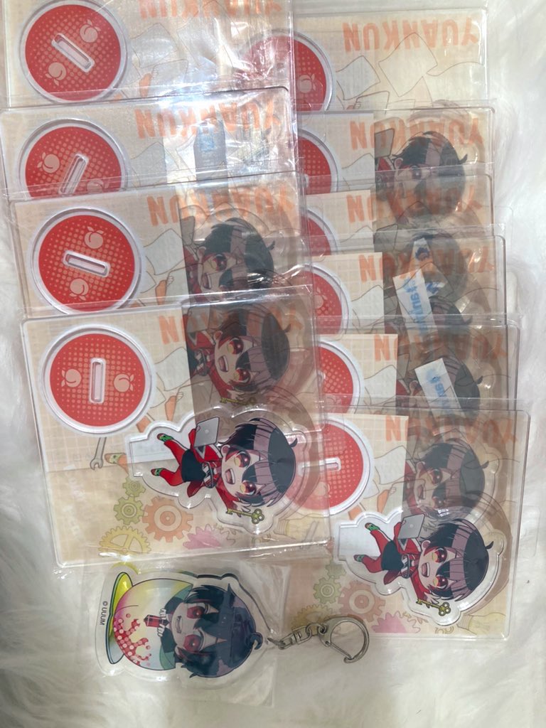 g3_plg's tweet photo. 開封済みです。

残り9個
9個全てで5555円
5個で3000円
１個720円
ヴィレバンアクキー1888~
＋送料
メル���リの場合＋手数料
お譲り可能です。

#からぴちグッズ交換
#からぴちグッズ買取 https://t.co/BzOWaU1emq